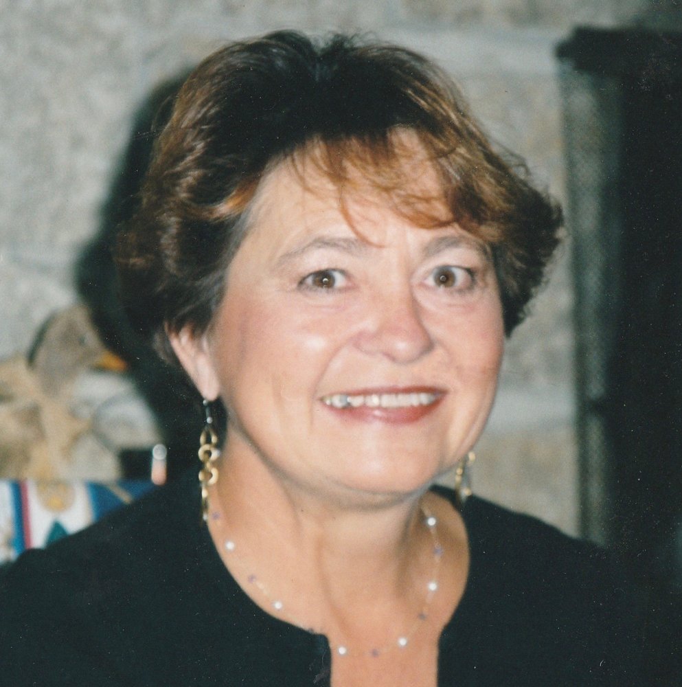 Gloria  Hoeschen