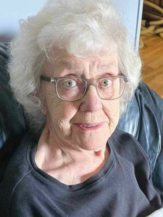 Sharon Zoroneck