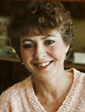 Gayle Lang